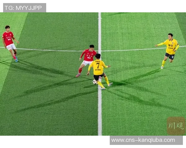 足球抢球技巧揭秘如何在比赛中有效提升抢球成功率